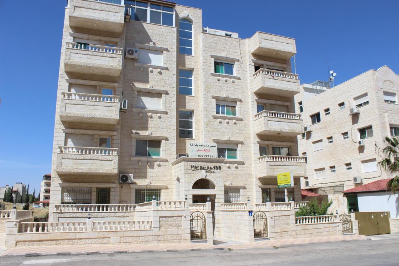 Margarita Furnished Apartments Amman Esterno foto